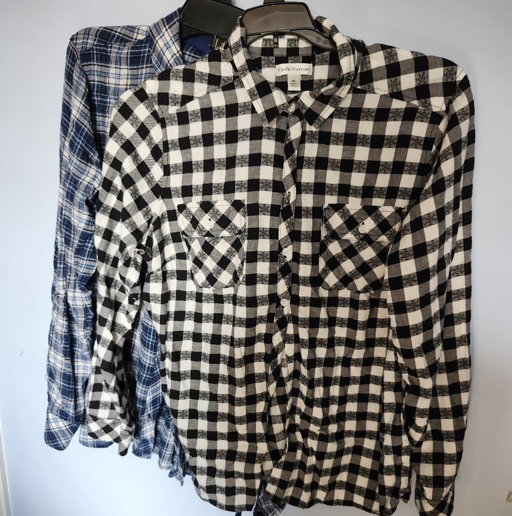 Croft & Barrow Black and Blue Plaid Button Down Shirts